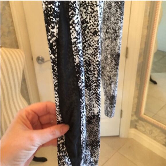 ONYX SPANDEX Leggings! New condition. - Picture 8 of 8